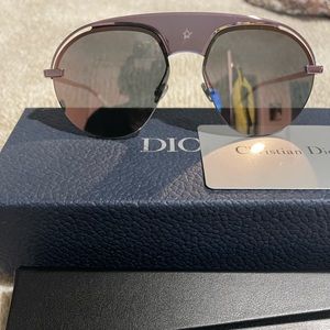 Dior pink metal aviator glass.